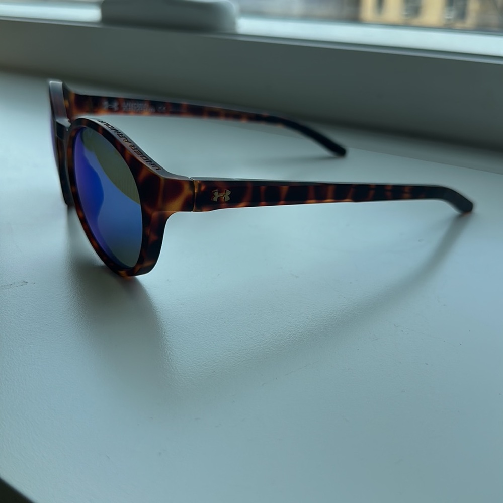 Under Armour Tortoise Shell Round Sunglasses - image 5